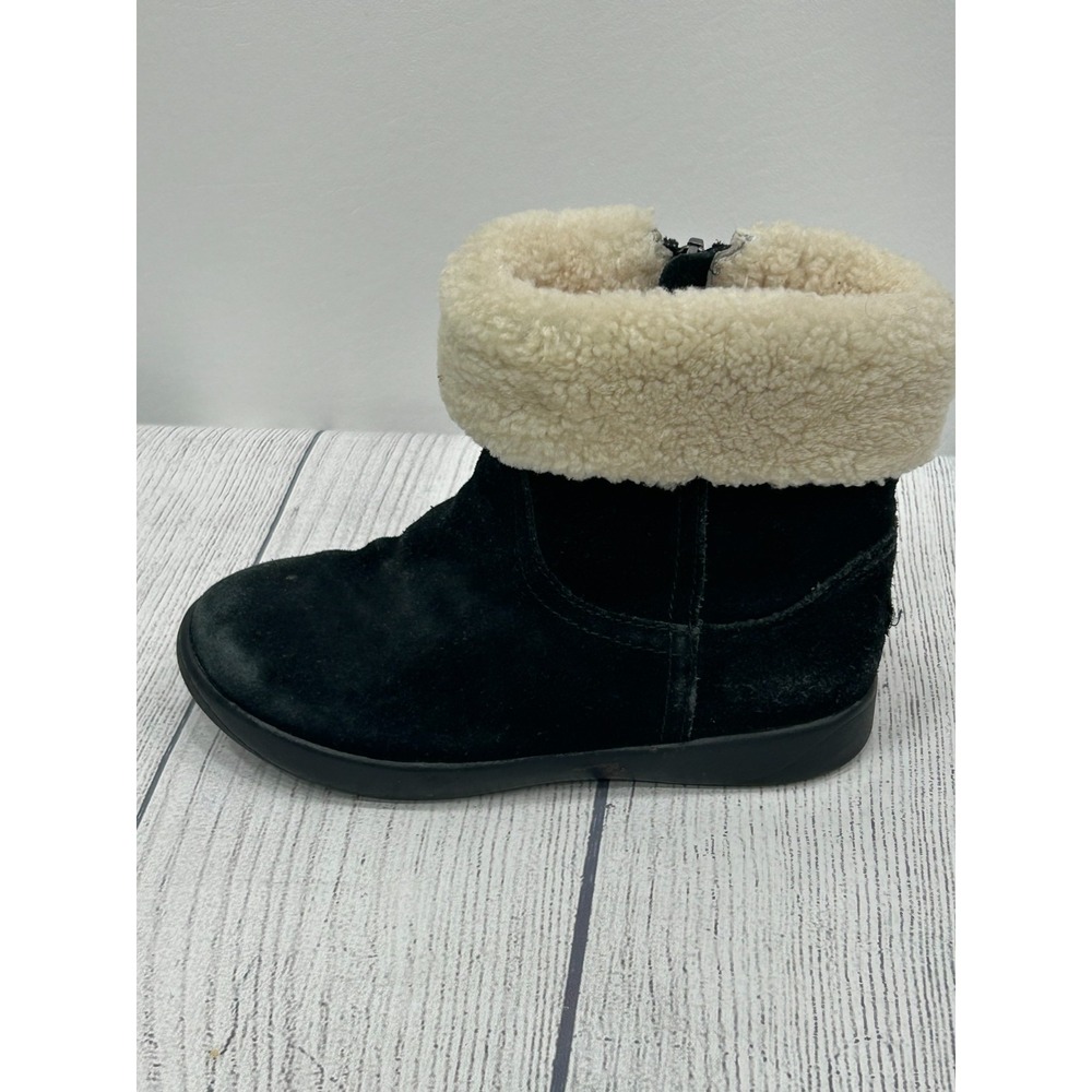 UGG Boots Kids 10 Black Shearling Lined Winter Cozy Slip On Cottagecore
